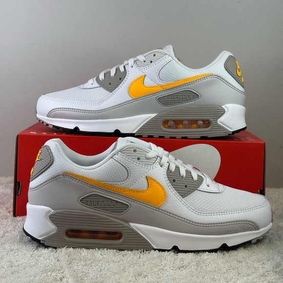 Nike Other - Nike Air Max 90